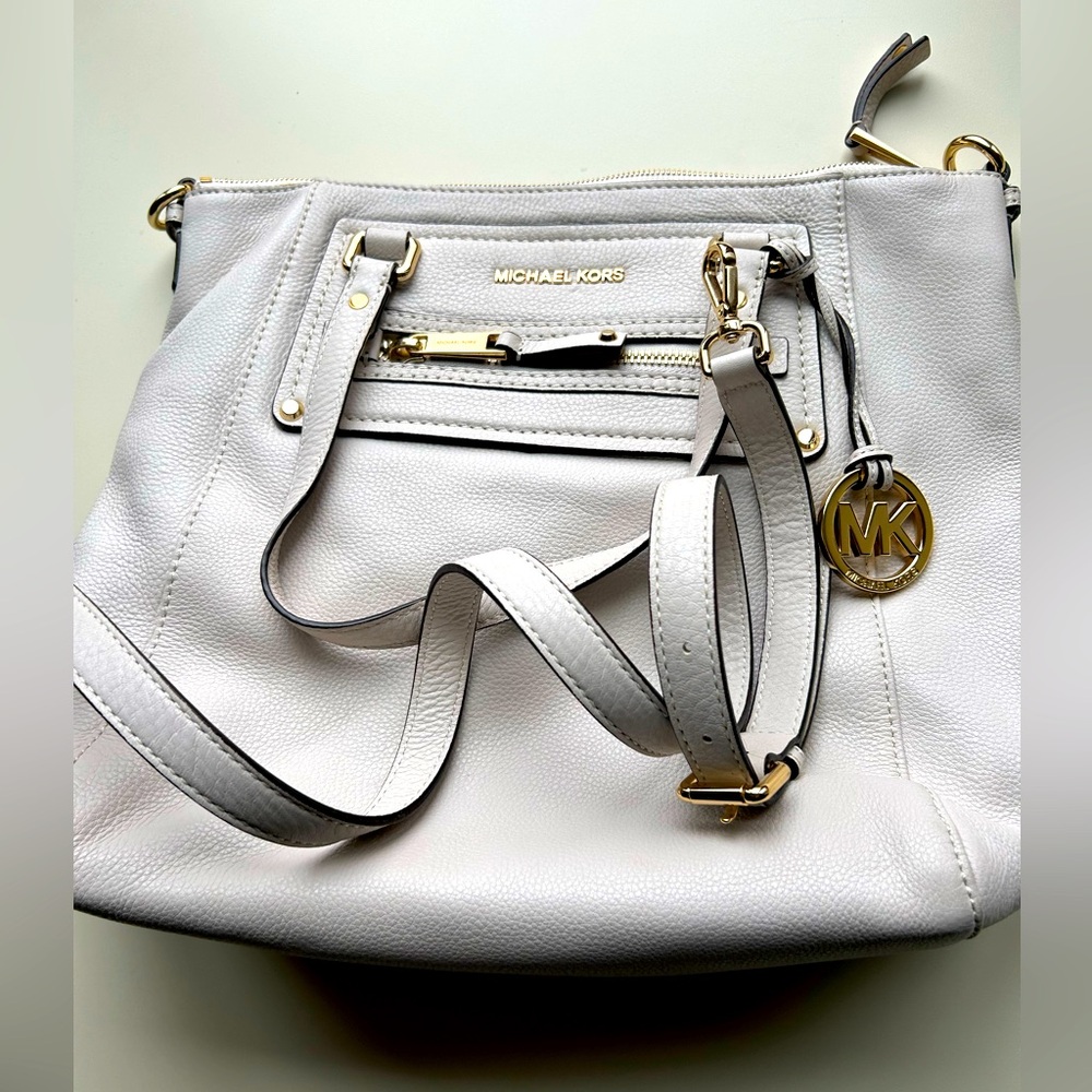 Michael Kors bag - Picture 1 of 8